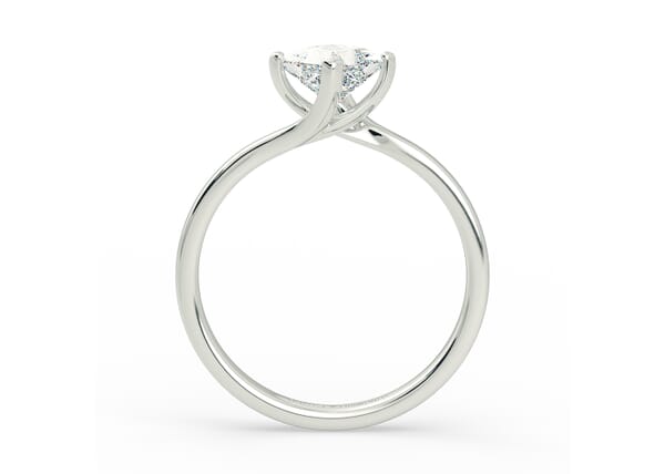 Princess Cura Diamond Ring in Platinum